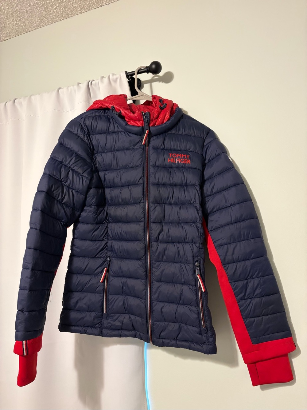 Tommy Hilfiger Navy & Red Lightweight Packable Winter Jacket